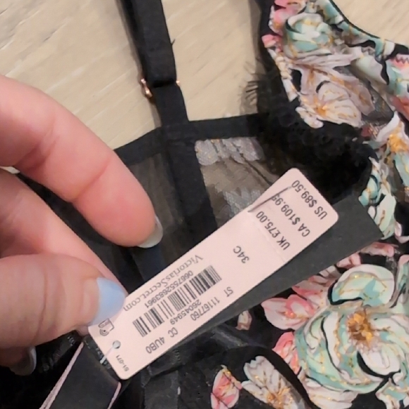 Victoria's Secret dream Angels NWT Black Floral Lace Bra Top - Picture 6 of 6